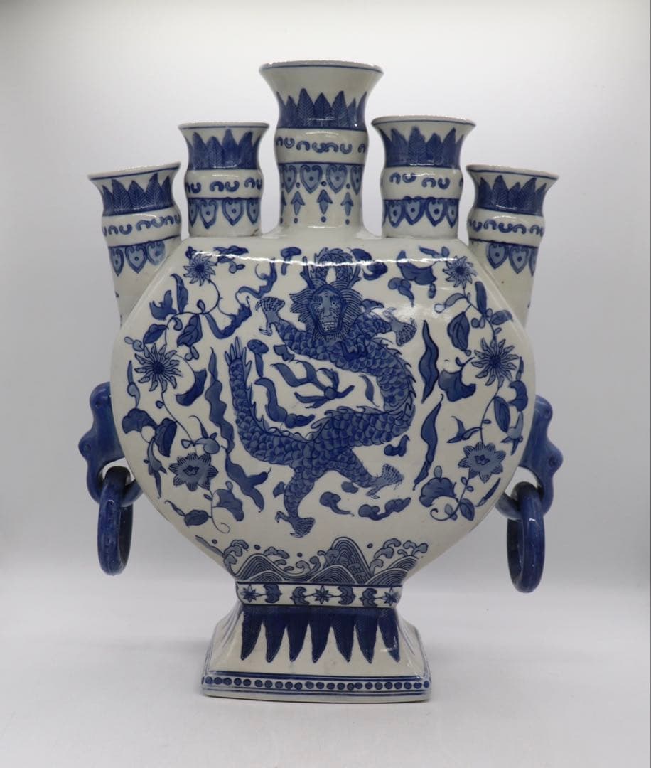 中国美術　染付　龍紋五管瓶　送料込み250723