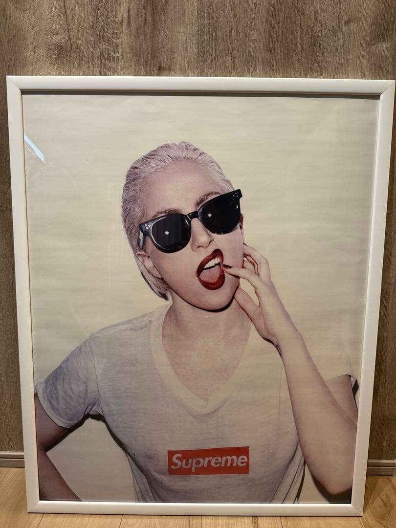 Supreme レディガガ　ポスター　フレーム付き　シュプリーム