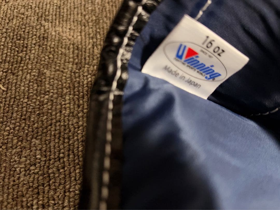 ウイニング　ボクシング　グローブ　16オンス　黒