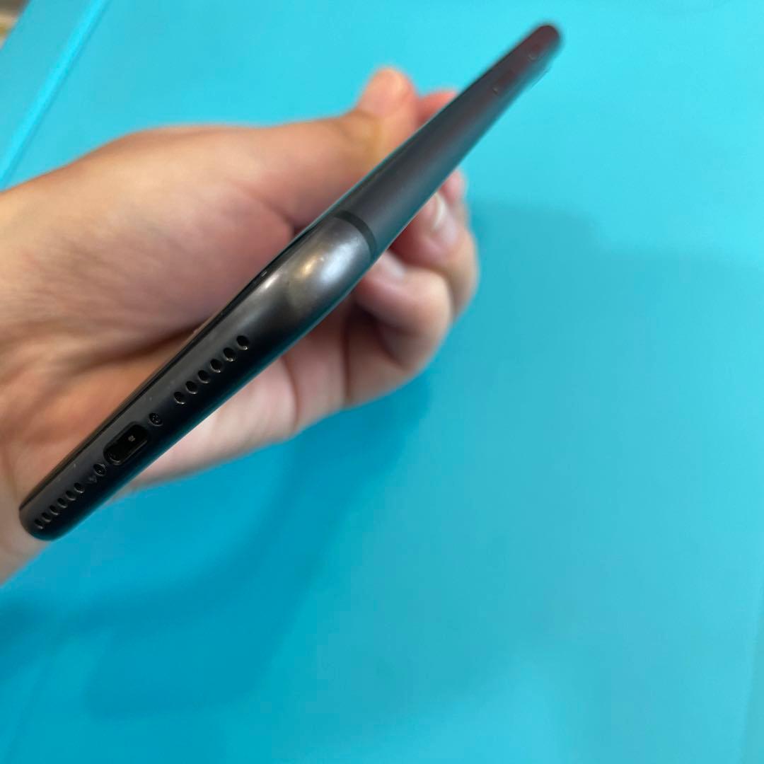 iPhone8 64GB スペースグレイ