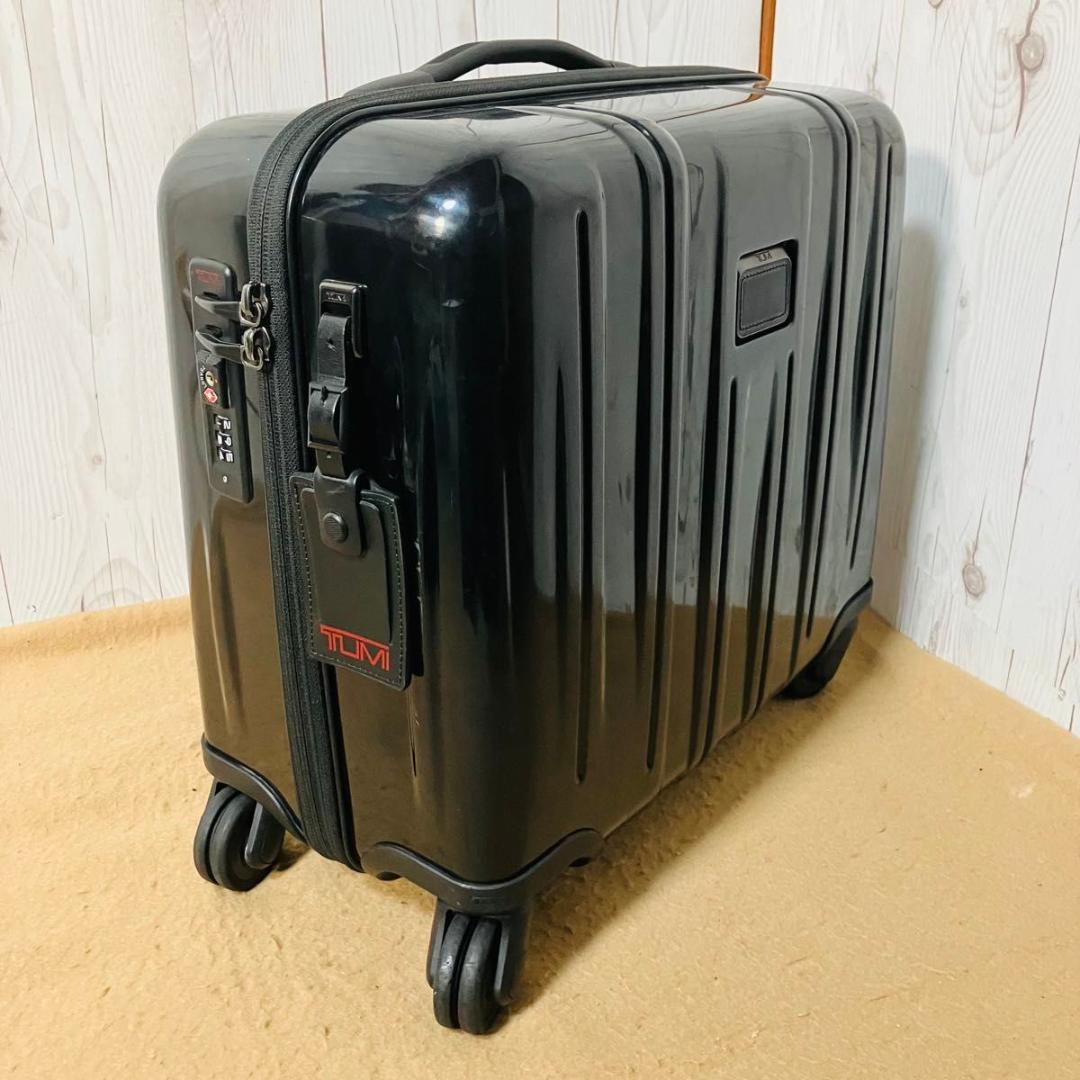 【希少】TUMI スーツケース 228004D V3 ブラック4輪 機内持込可能