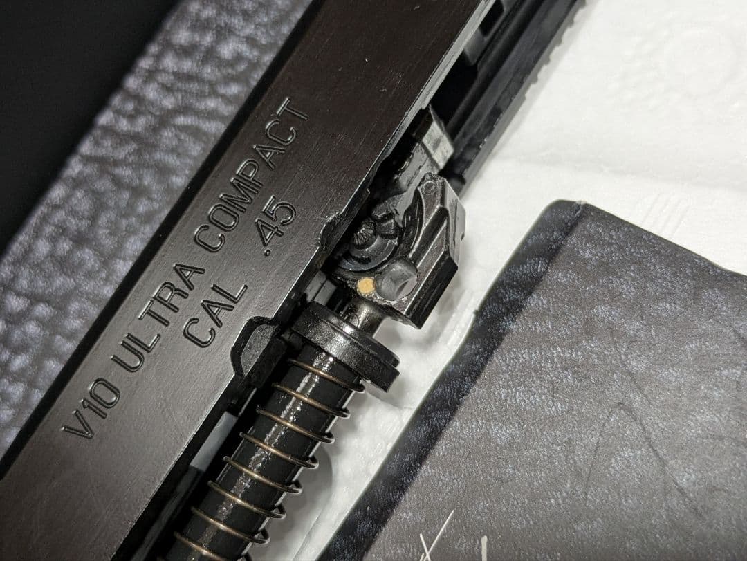 東京マルイ　V10ウルトラコンパクト　ブラック　カスタム