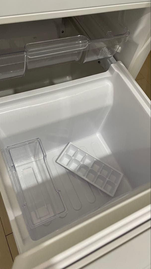 ※サーモン※【2021年製】SHARP ホワイト 2ドア冷蔵庫