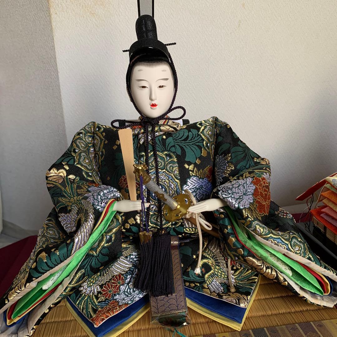 雛人形 親王台込み　伝統的な衣装 約30cm
