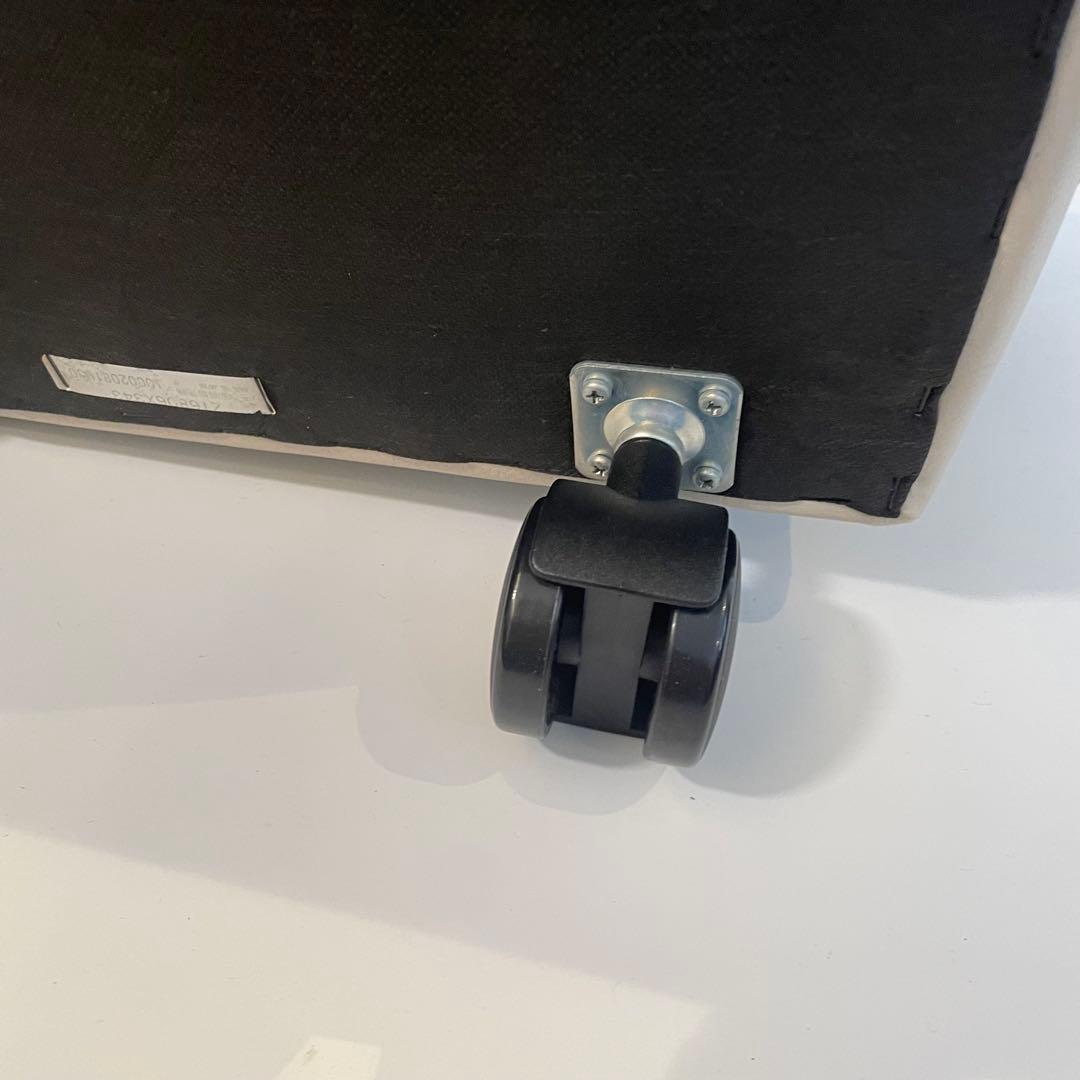 美品　karimoku/カリモク「ZT」シリーズ 本革オットマン　椅子