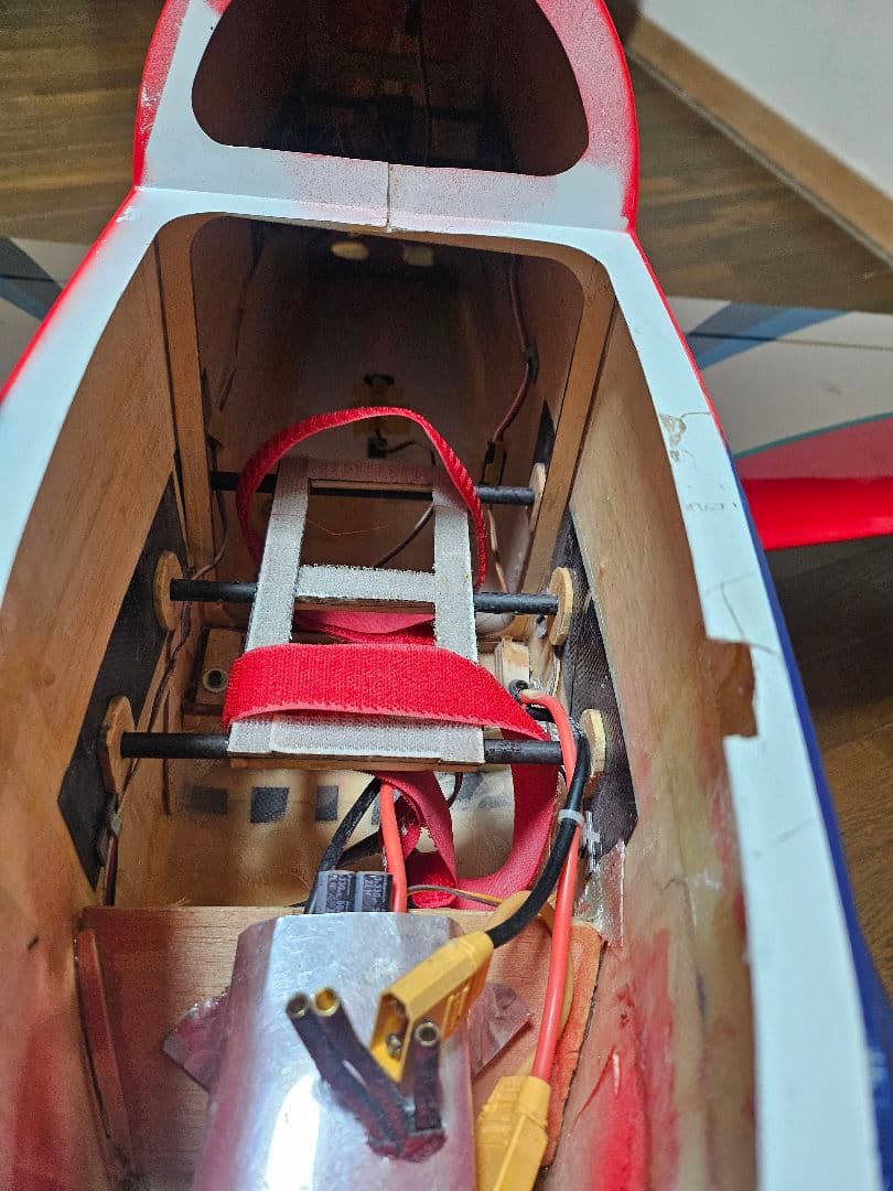 電動ラジコン飛行機　ジヤンク 手渡し希望