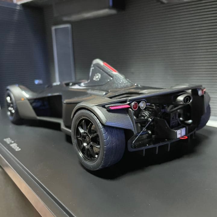 未展示品　オートアート1/18 BAC Mono メタリック・ブラック