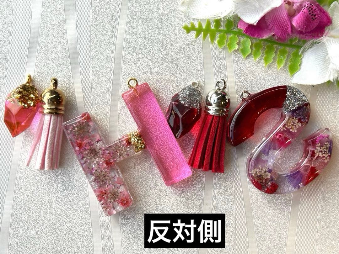 リピ　JOKER様ゴールド専用　イニシャルキーホルダー　ハンドメイド　11点