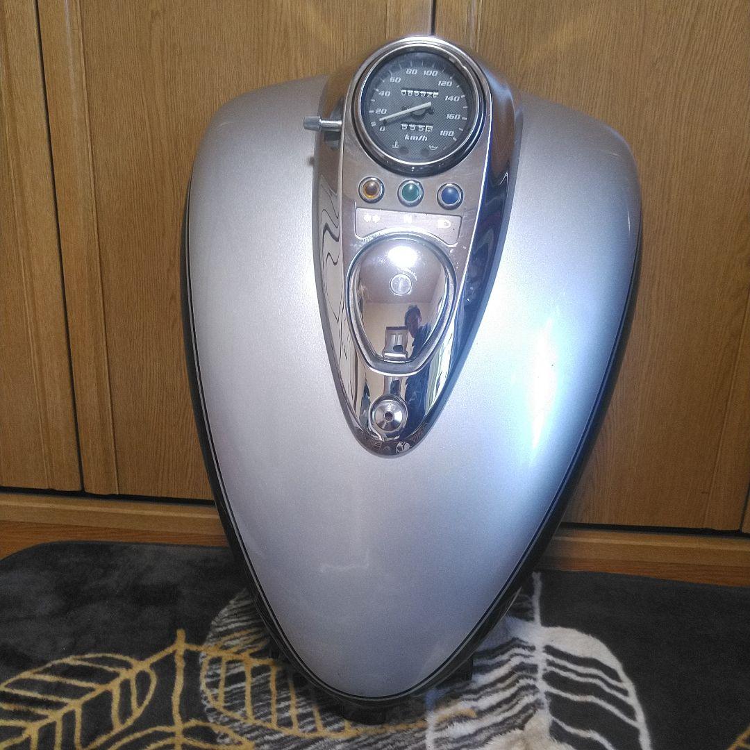 カワサキVN250AEエリミネーター タンク シルバー/ブラック。