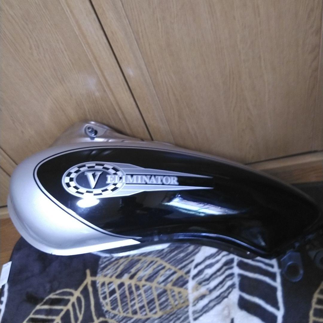 カワサキVN250AEエリミネーター タンク シルバー/ブラック。