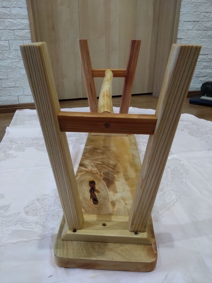 楠（くす）のベンチ86　いい楠の一枚板で杢目が大変綺麗　重さも3.6kgと軽量❕