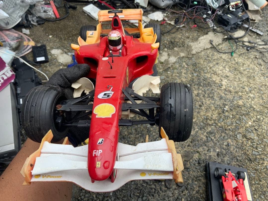 フェラーリF1 ラジコンカー／Vodafone／1/10