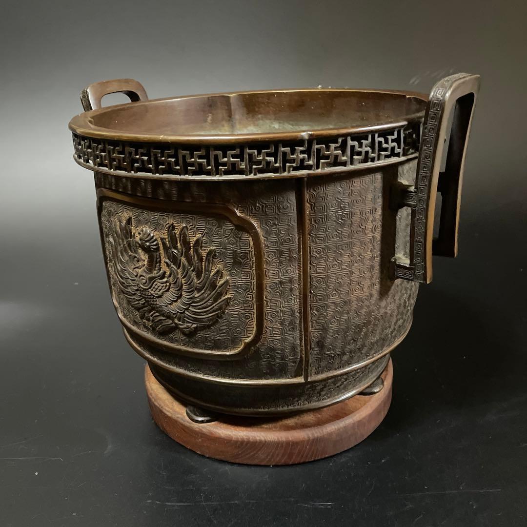 時代物　唐銅　手彫火鉢　大日本文政年整眠鋳　１個