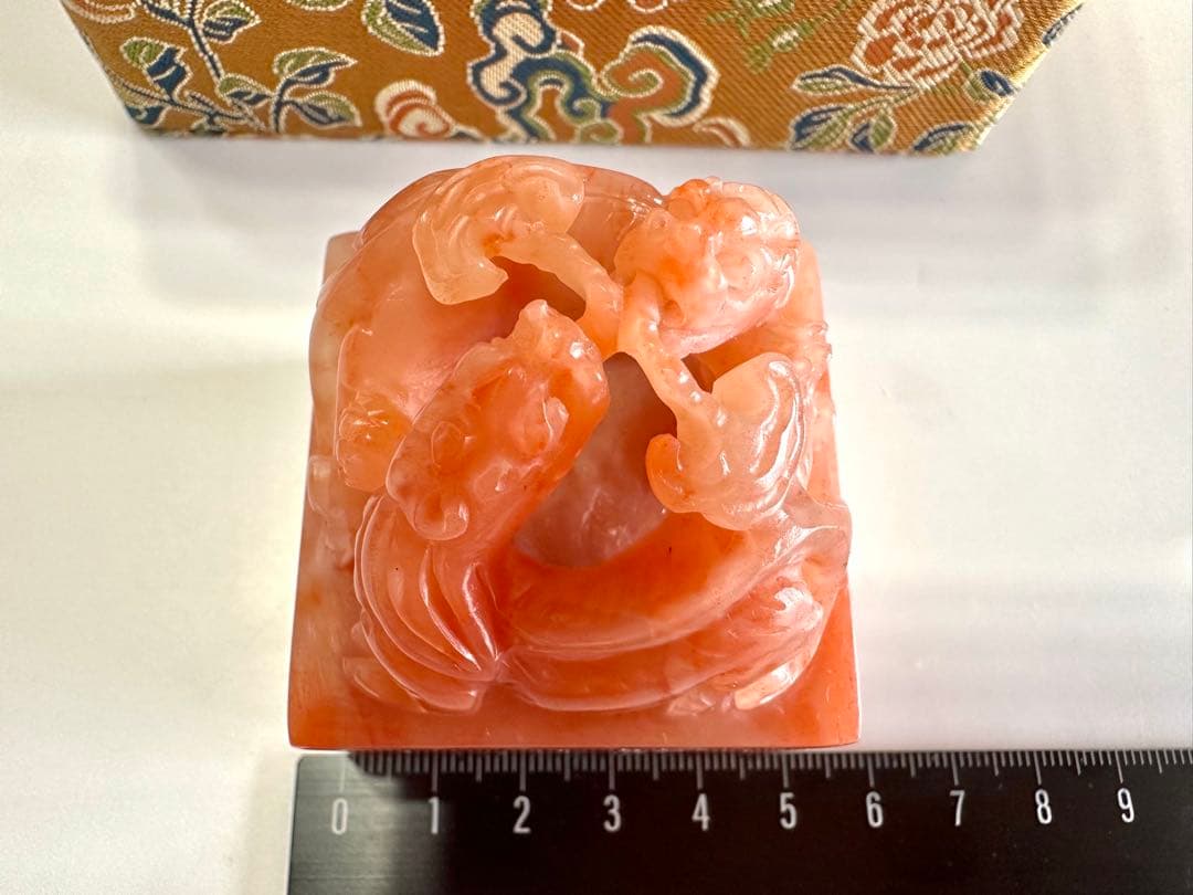 【螭虎献芝】 　美品　ラオス 老挝 水凍　印材 落款 遊印 雅号 大材