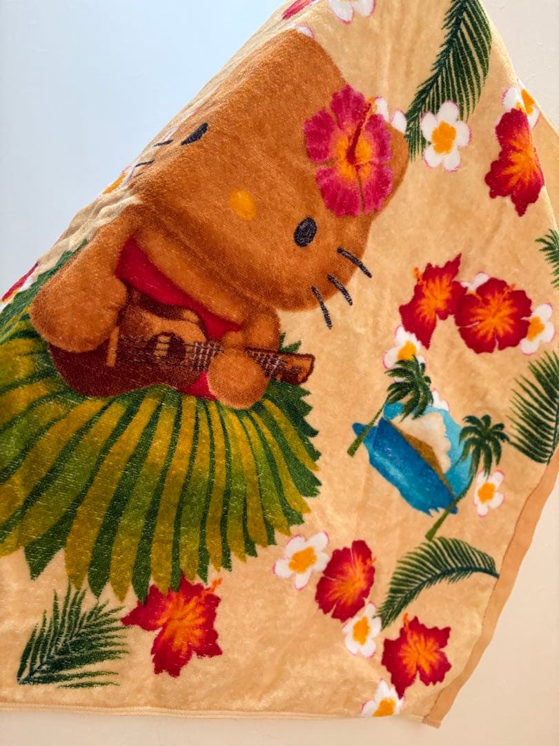 レア！ハローキティ　キティ&ダニエル　日焼け　ビッグバスタオル　ビーチタオル