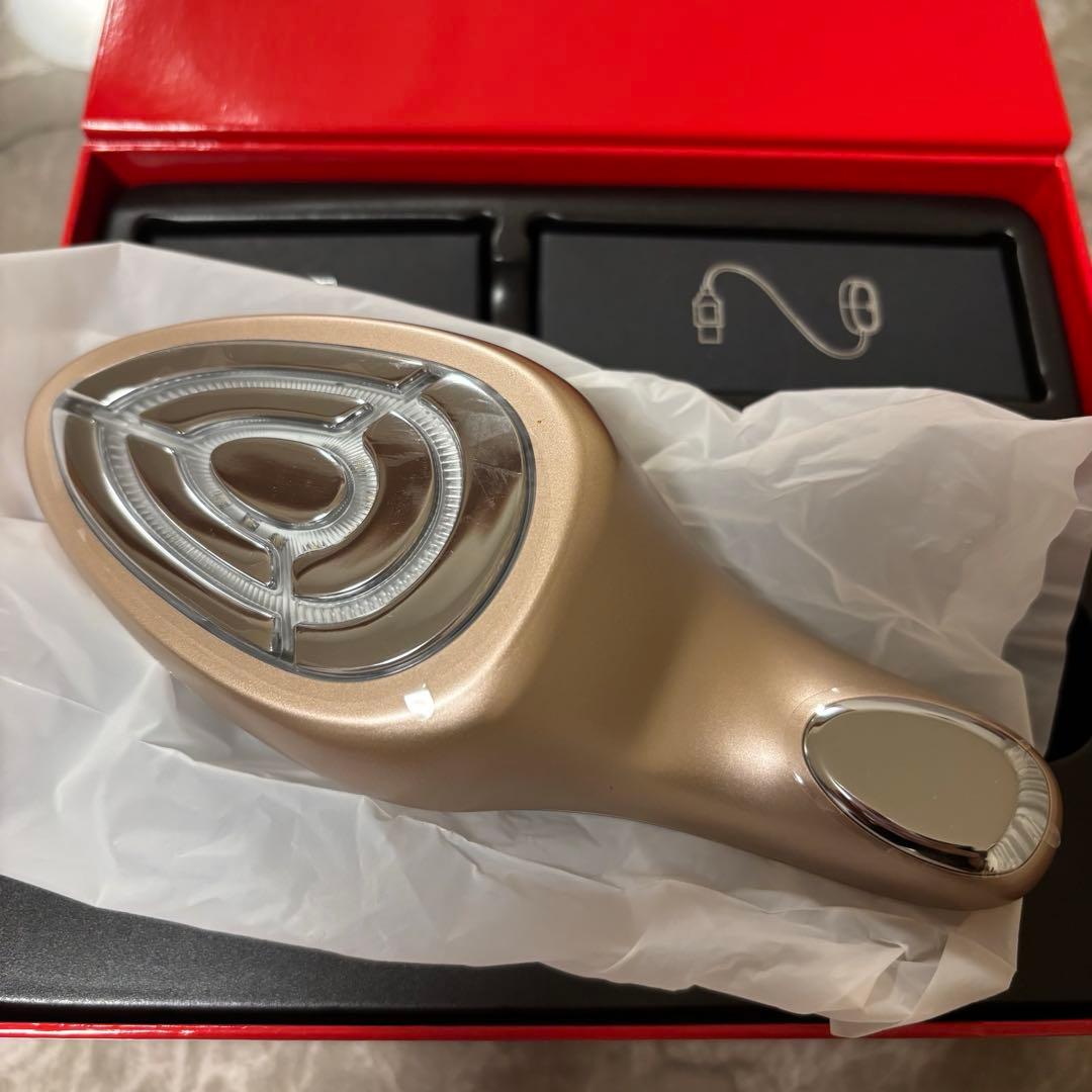 ( 新品 ) IKKO 美顔器 MEラボンエクラ