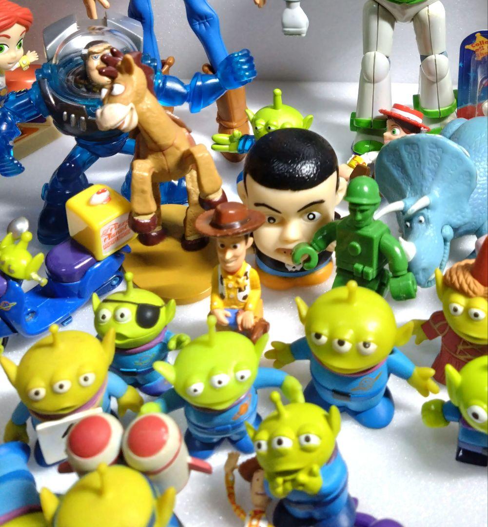 トイ・ストーリー フィギュア 大量