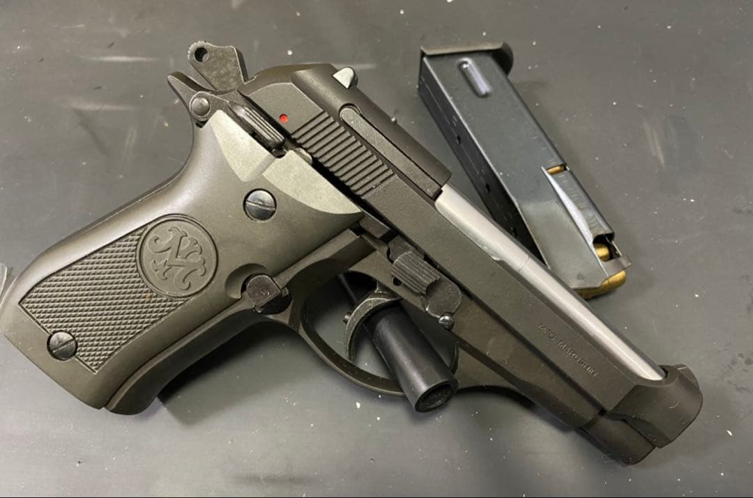 マルシン工業 M84 ヘビーウエイト モデルガン