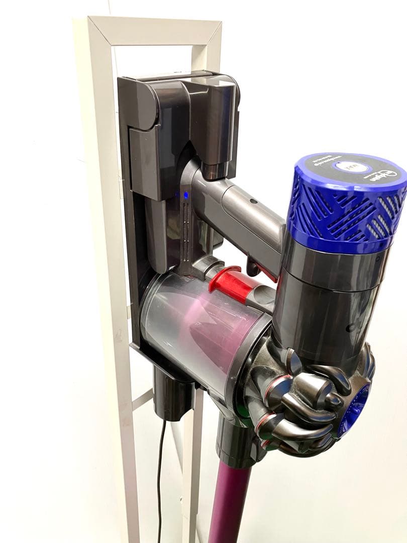 ◆ダイソン◆コードレスクリーナー V6 Fluffy SV9 スタンド付き