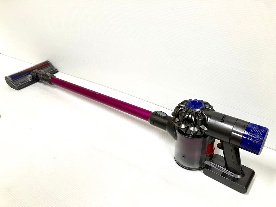 ◆ダイソン◆コードレスクリーナー V6 Fluffy SV9 スタンド付き