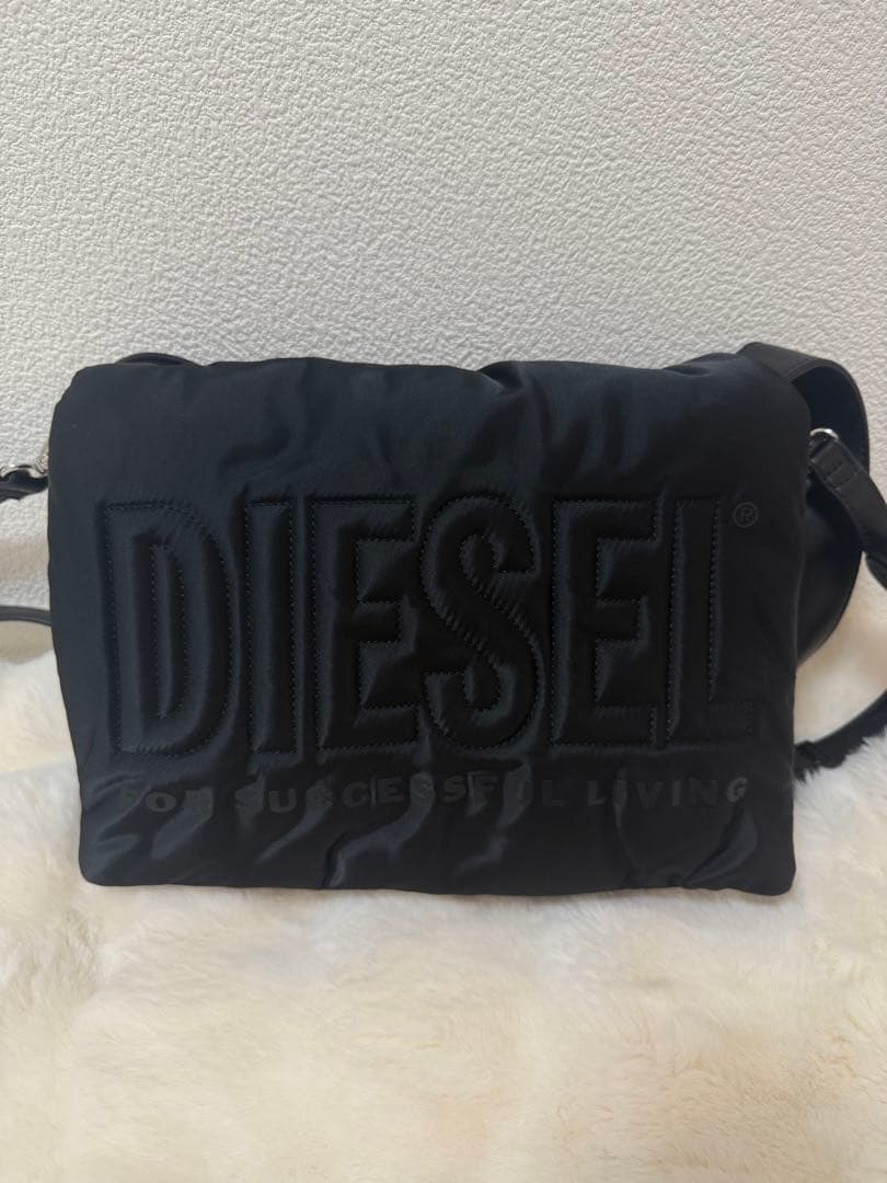 DIESEL ブラック ショルダーバッグ