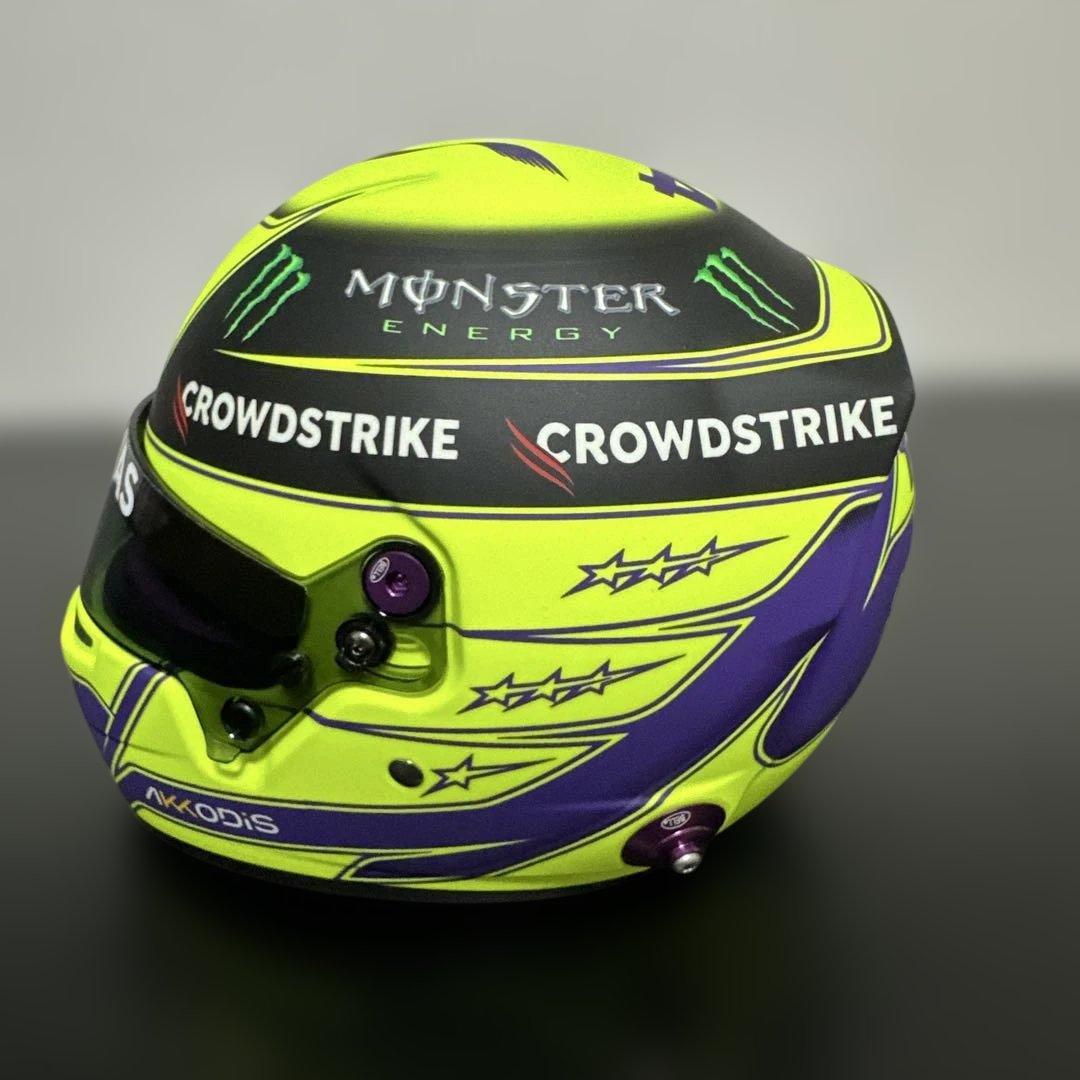 F1 ルイスハミルトン選手 2022 1/2 ヘルメット