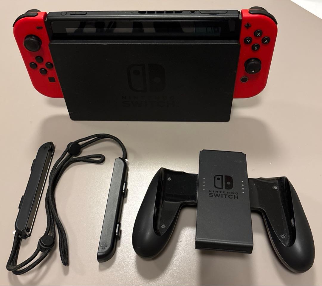 Nintendo Switch 本体 赤 Joy-Con付き