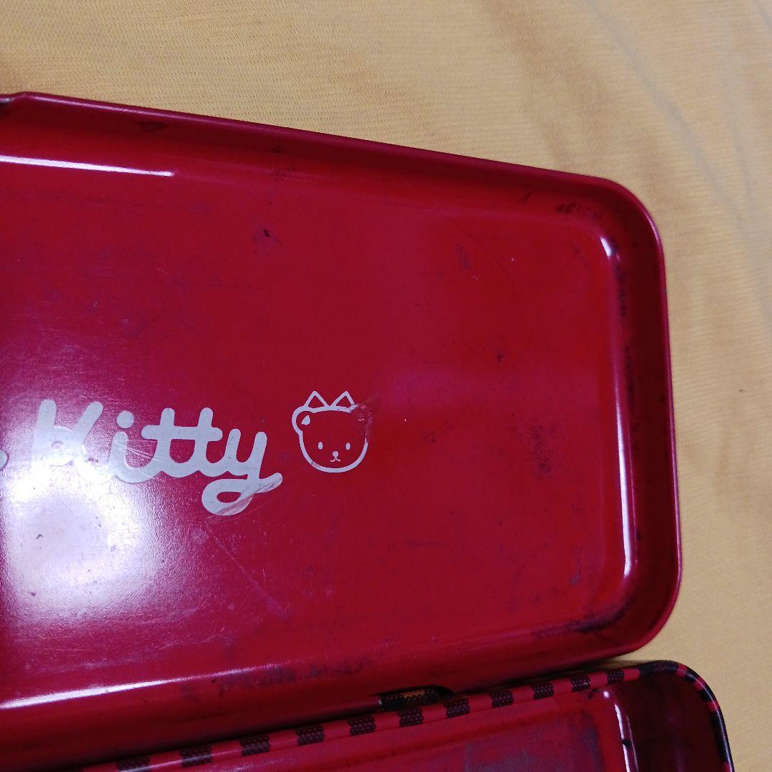 キティ　ハローキティ　缶ケース　筆箱　hello kitty 　サンリオ　レトロ