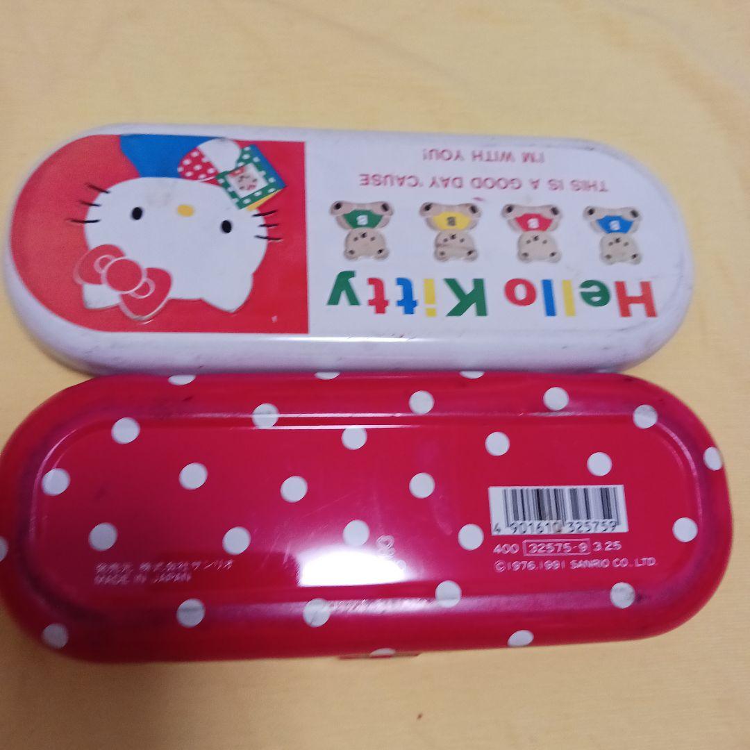 キティ　ハローキティ　缶ケース　筆箱　hello kitty 　サンリオ　レトロ