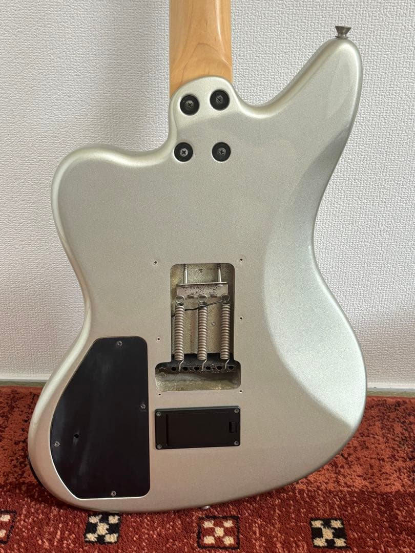 FERNANDES SG-65 エレキギター シルバー ハードケース付き