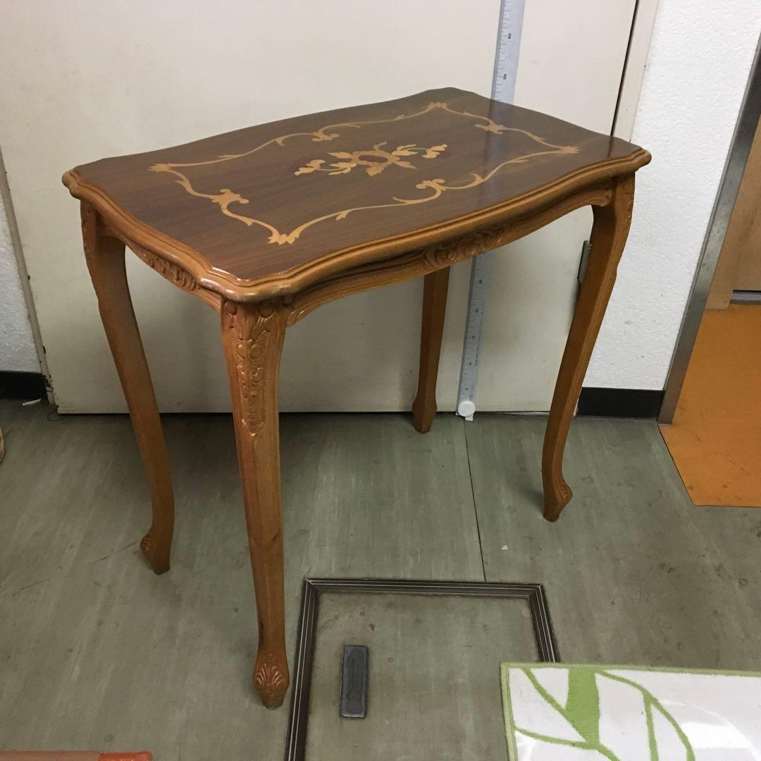 こうママ　木製サイドテーブル 装飾彫刻入り　大中小3個セット