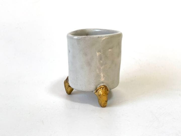 作家物　三輪和彦　萩焼　三つ足盃　筒盃　筒杯　ぐい呑　三輪休雪