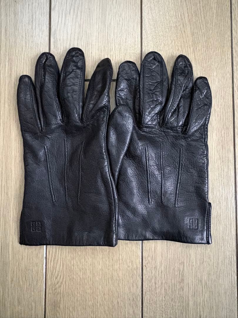 ジバンシーGIVENCHY 黒 レザー グローブ