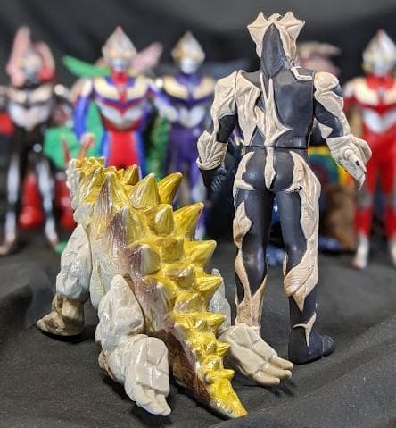 ウルトラマンティガ＆登場怪獣・宇宙人（バンダイ）ソフビフィギュア16体セット