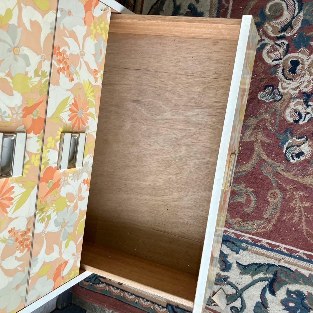 昭和レトロ 花柄 木製チェスト 7段タンス 古家具 ビンテージ ヴィンテージ 橙