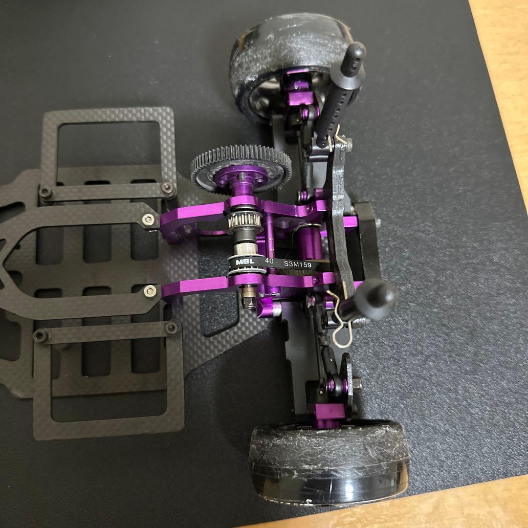 ドリフトラジコン　サーボ　ボディ　シャーシ