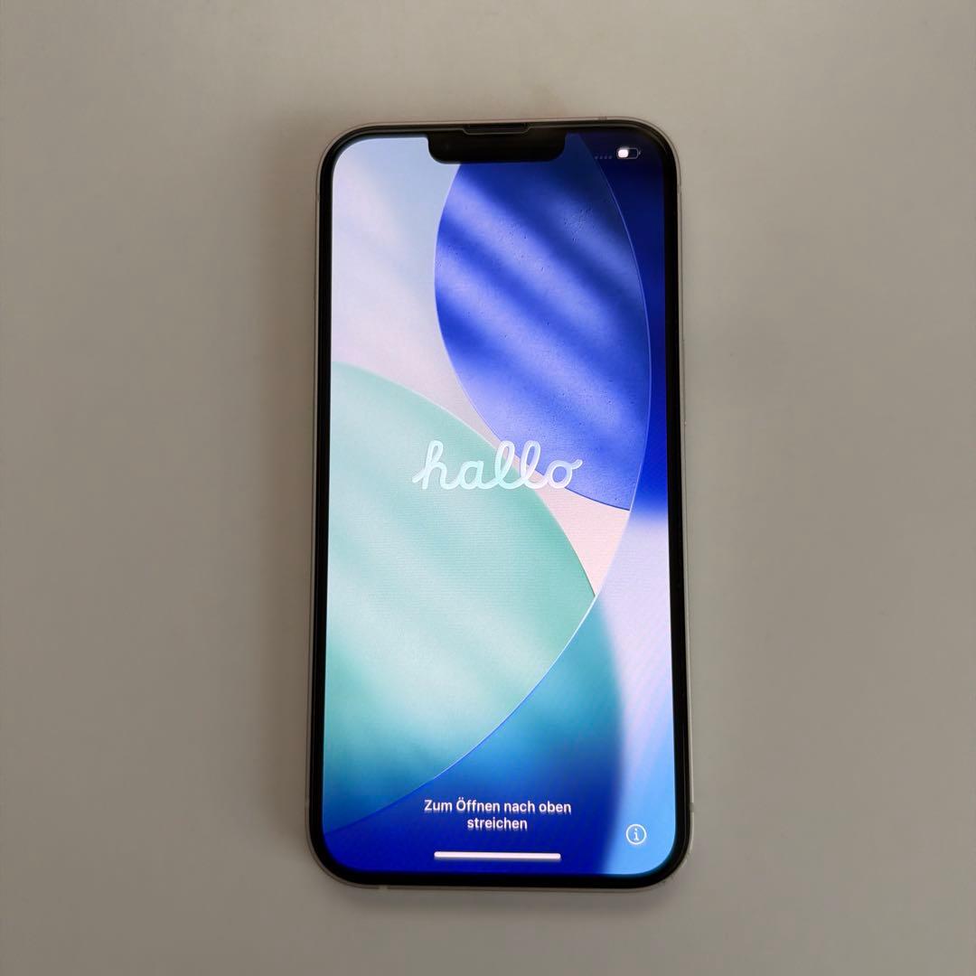 Apple iPhone 13 ホワイト本体【箱付き】ガラスフィルム付