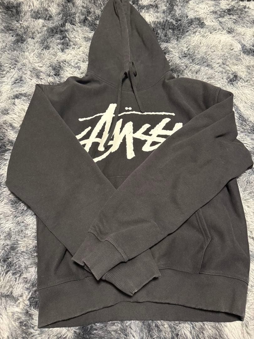 確実正規Stussy フード付きパーカー