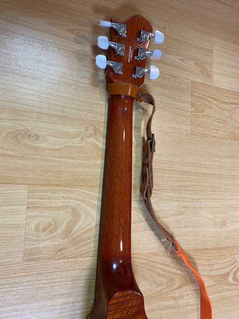 【新品未使用】 希少レア FLuffy ペイントトラベルギター ケース付