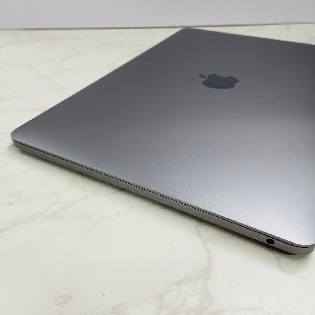MacBook Pro 13インチ 2019 i5 8GB 256GB