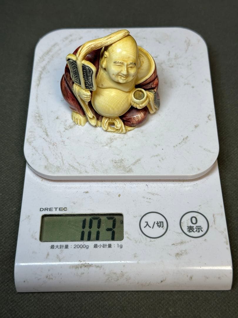 極上　置物　仏像　和彫　天然素材　アンティーク　　骨董　飾り物　古美術品