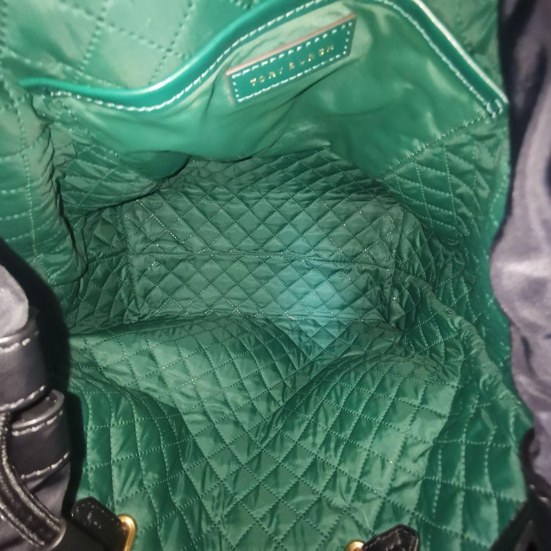 トリーバーチ　バケットバッグ　ブラック　グリーン　ペリー ナイロン