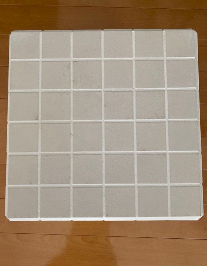 韓国インテリア　タイルテーブル