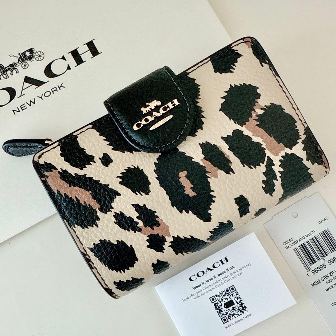 COACH コーチ　二つ折り財布　レオパード　豹柄　ブラック　折り財布