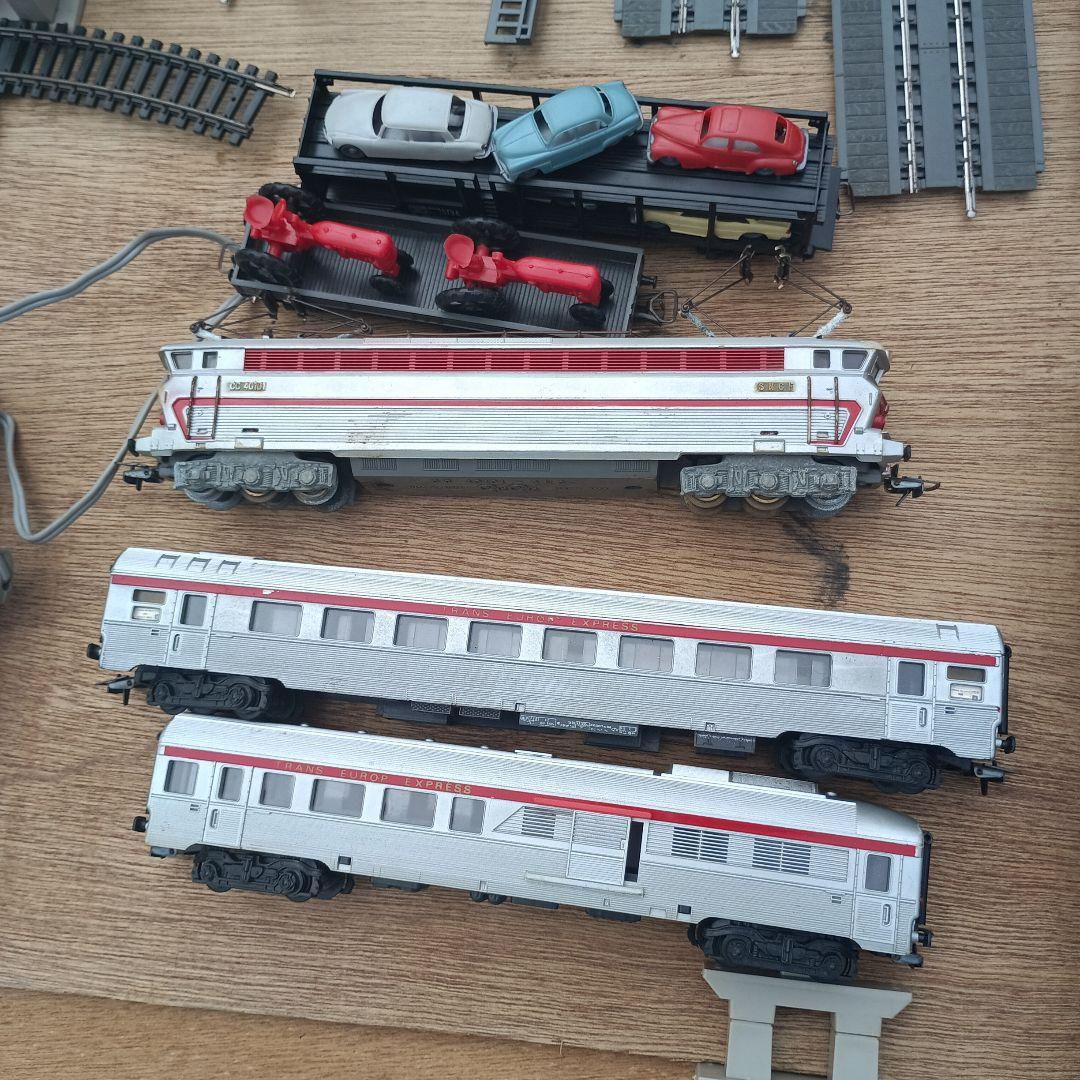 4421)海外HOゲージ　車両　レール　その他セット　難あり