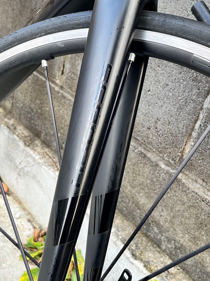 すごいごいすー　美品軽量カーボンフレーム+レーシングゼロ