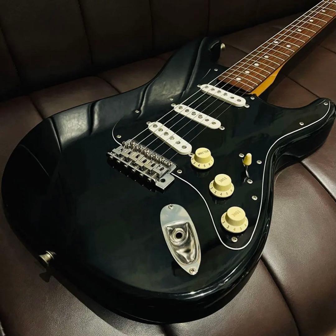 FENDER JAPAN（フェンダージャパン）ST72-66US