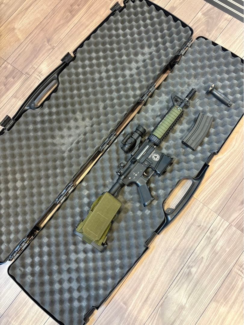 東京マルイ　M4A1 電動ガン　フルメタルカスタム品