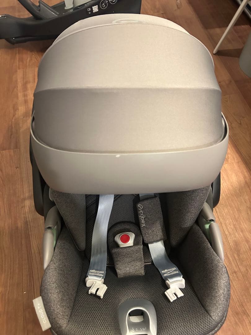 サイベックス　チャイルドシート　クラウドT i-size ベースT