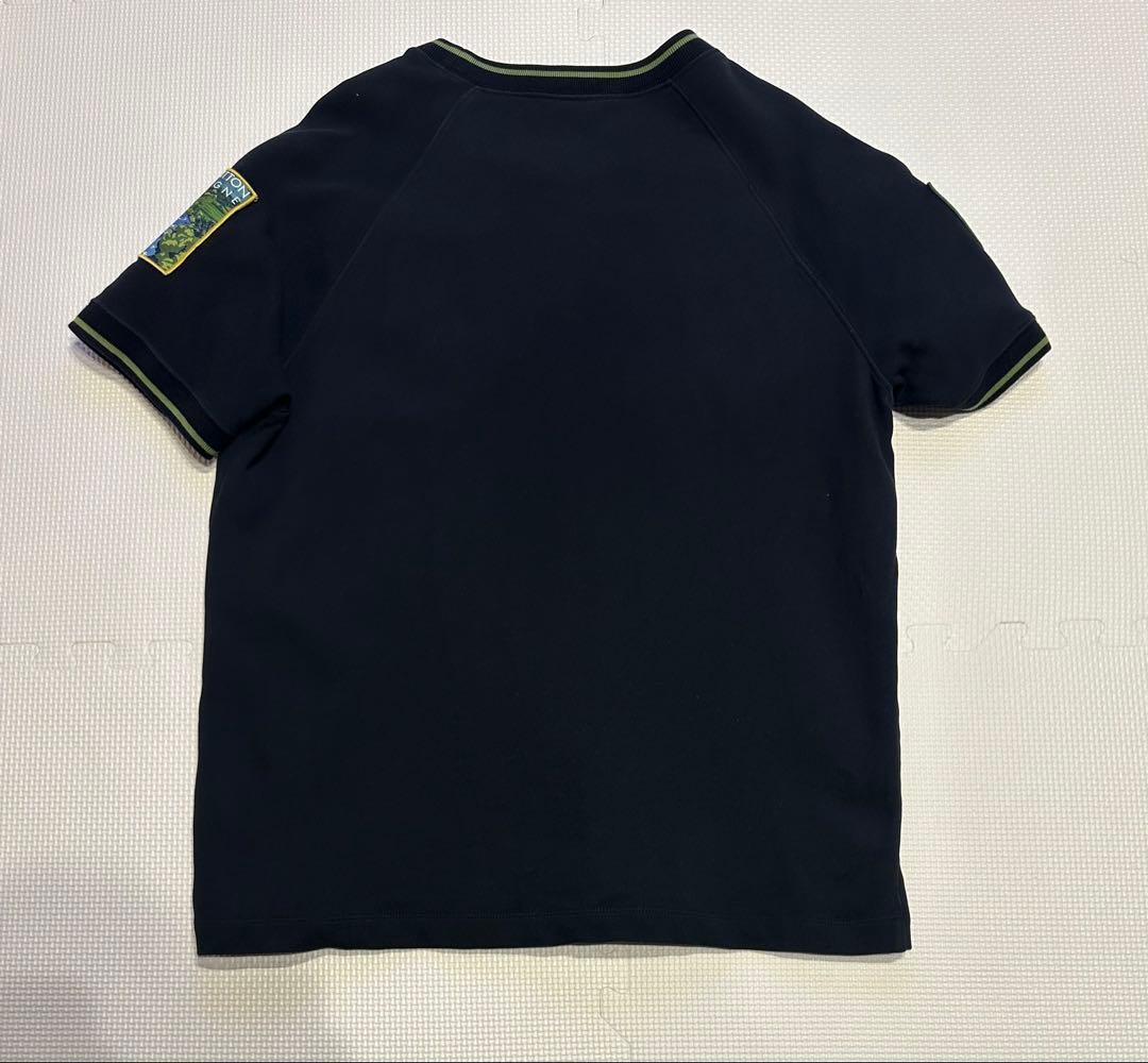 Louis Vuitton パッチ付き黒Tシャツ